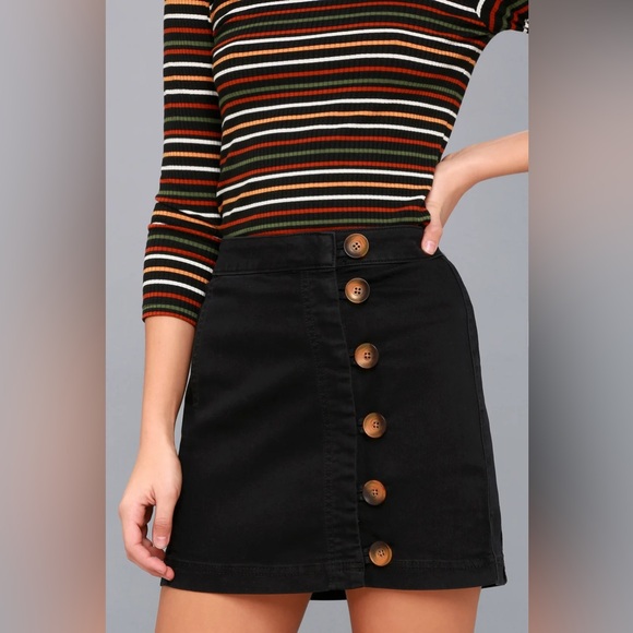 Free People Dresses & Skirts - Little Daisies Black Button-Front Mini Skirt